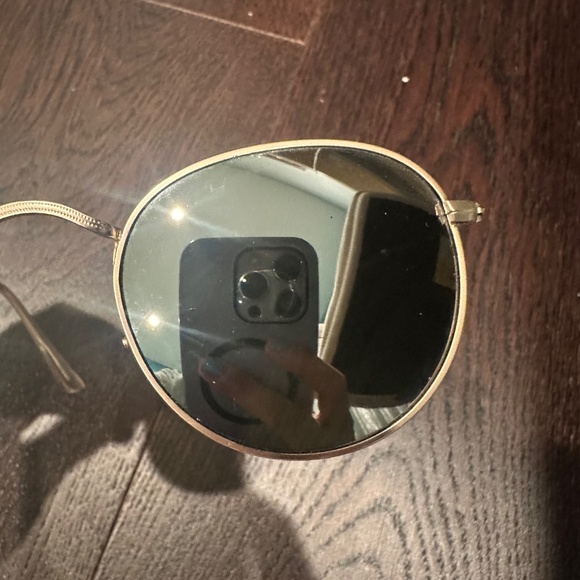 Reflective Gold Ray Ban Round Sunglasses